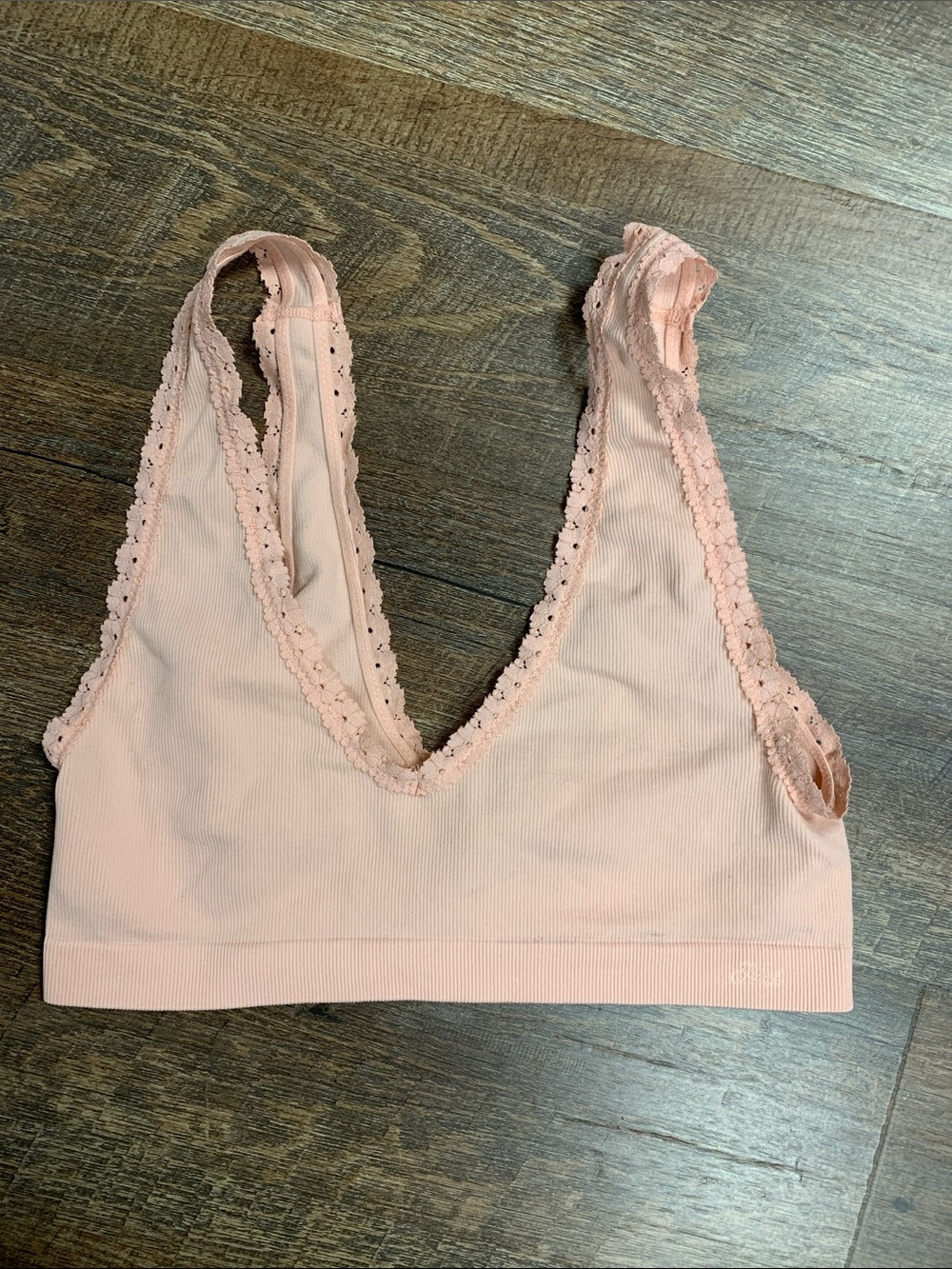 Victoria's Secret Pink Lace Trimmed Bralette size M EUC no tags